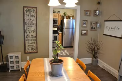 902 W 4th Avenue, Oshkosh, WI 54902 - Photo 9