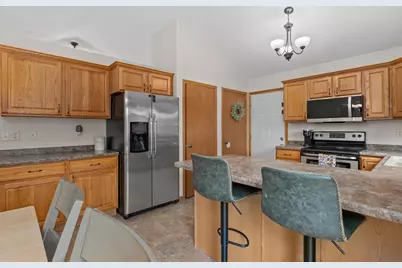 1140 Grassy Plains Drive, Neenah, WI 54956 - Photo 15