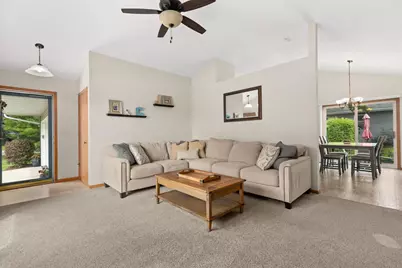 1140 Grassy Plains Drive, Neenah, WI 54956 - Photo 11