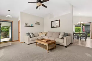 1140 Grassy Plains Dr, Neenah, WI 54956 - Photo 11