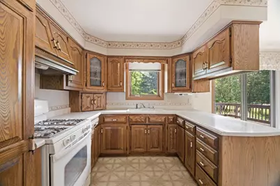 1102 S Ridge Lane, Appleton, WI 54914 - Photo 9