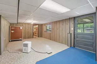 1102 S Ridge Ln, Appleton, WI 54914 - Photo 29