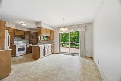 1102 S Ridge Lane, Appleton, WI 54914 - Photo 7