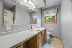 1102 S Ridge Ln, Appleton, WI 54914 - Photo 23