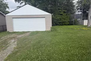 1711 Grove St, Oshkosh, WI 54901 - Photo 15