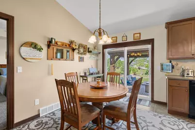 567 Fair Street, Wrightstown, WI 54180 - Photo 7