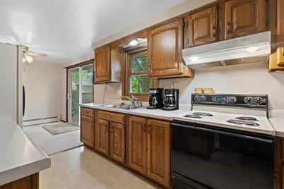 1504 Commanche Avenue, Green Bay, WI 54313 - Photo 9