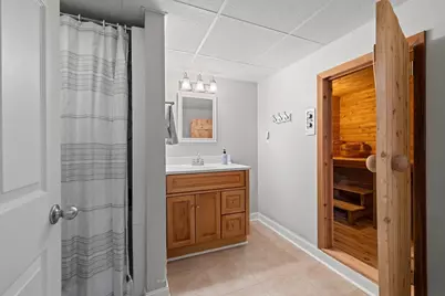 356 Warren Court, Green Bay, WI 54301 - Photo 45