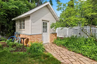 356 Warren Court, Green Bay, WI 54301 - Photo 51
