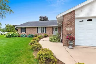 503 Riverside Dr, Shawano, WI 54166 - Photo 3