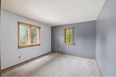 343 E Le Capitaine Circle, Green Bay, WI 54302 - Photo 19