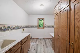 343 E Le Capitaine Cir, Green Bay, WI 54302 - Photo 31