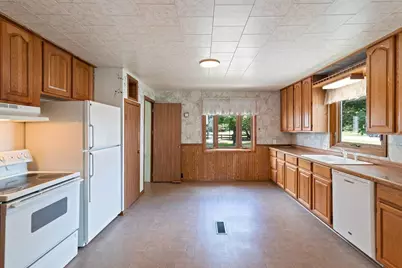 243 E Chicago Road, Wautoma, WI 54982 - Photo 7