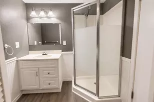 828 W 19th Ave, Oshkosh, WI 54902 - Photo 25