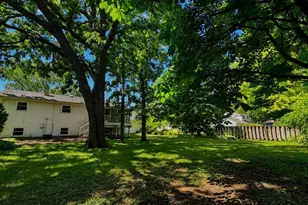 828 W 19th Ave, Oshkosh, WI 54902 - Photo 33