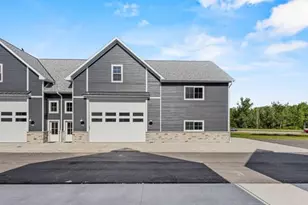 864 S 18th Ave, Sturgeon Bay, WI 54235 - Photo 1
