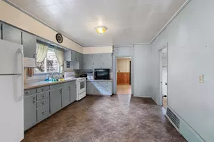 5638 County Rd Bb, Gillett, WI 54124 - Photo 9
