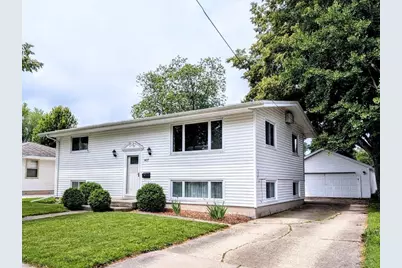 1407 S Kernan Avenue, Appleton, WI 54915 - Photo 1