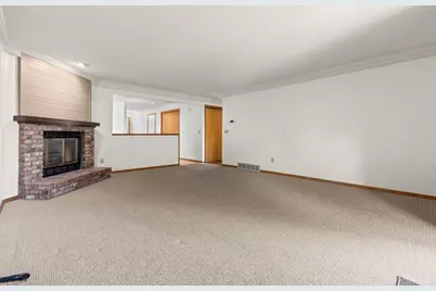933 E Windfield Place #A, Appleton, WI 54911 - Photo 11