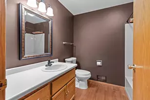 933 E Windfield Pl, Appleton, WI 54911 - Photo 17
