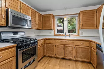 933 E Windfield Place #A, Appleton, WI 54911 - Photo 5