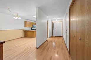 933 E Windfield Pl, Appleton, WI 54911 - Photo 3