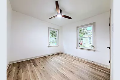 1133 Marquette Avenue, Green Bay, WI 54304 - Photo 15