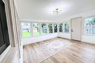 1133 Marquette Ave, Green Bay, WI 54304 - Photo 11