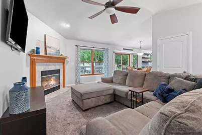 3125 Woodland Reserve Lane, Green Bay, WI 54313 - Photo 9