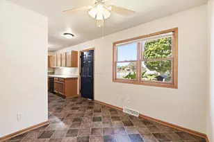 2224 Geele Ave, Sheboygan, WI 53083 - Photo 3