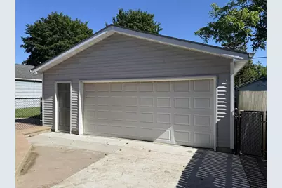 1042 Tyler Avenue, Oshkosh, WI 54902 - Photo 21