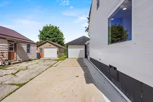 316 Lee St, Denmark, WI 54208 - Photo 31
