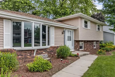 732 Manchester Road, Neenah, WI 54956 - Photo 35