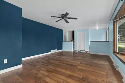732 Manchester Road, Neenah, WI 54956 - Photo 7