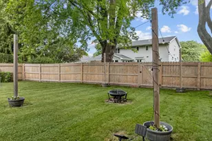 732 Manchester Rd, Neenah, WI 54956 - Photo 39