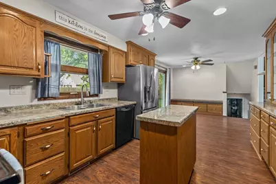 732 Manchester Road, Neenah, WI 54956 - Photo 17