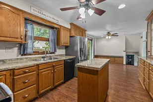 732 Manchester Rd, Neenah, WI 54956 - Photo 17