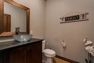 1387 Radcliff Rd, Neenah, WI 54956 - Photo 17