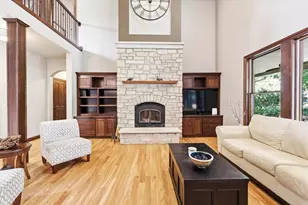 1387 Radcliff Rd, Neenah, WI 54956 - Photo 5