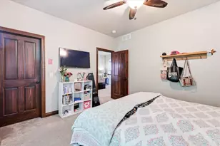1387 Radcliff Rd, Neenah, WI 54956 - Photo 29