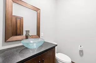 1387 Radcliff Rd, Neenah, WI 54956 - Photo 35