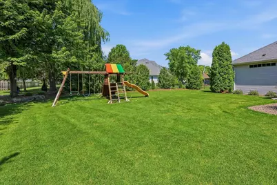 2706 Beechnut Drive, Oshkosh, WI 54904 - Photo 41