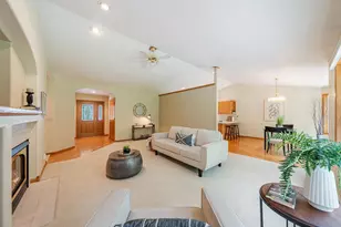 1424 E Keystone Ln, Appleton, WI 54913 - Photo 11