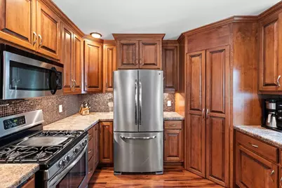 703 Harrison Street, Green Bay, WI 54303 - Photo 17