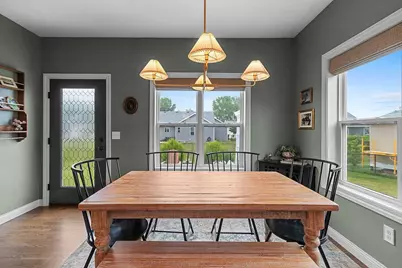 2066 W Heron Lane, Appleton, WI 54913 - Photo 9