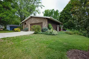 323 Old Pioneer Rd, Fond du Lac, WI 54935 - Photo 7