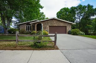 323 Old Pioneer Rd, Fond du Lac, WI 54935 - Photo 5