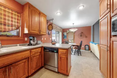 614 Stonehedge Road, Green Bay, WI 54302 - Photo 11
