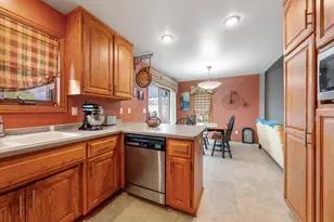 614 Stonehedge Rd, Green Bay, WI 54302 - Photo 11