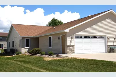 429 Greenbriar Avenue, Fond du Lac, WI 54935 - Photo 5